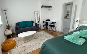 Studio Cosy - Au Pied Du Tram - Parking - Wifi